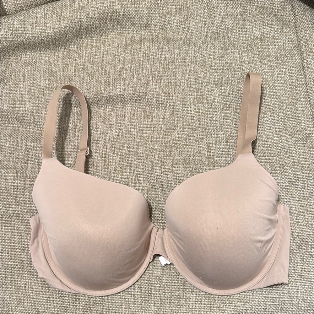 Barely Worn Victoria’s Secret T-Shirt Bra